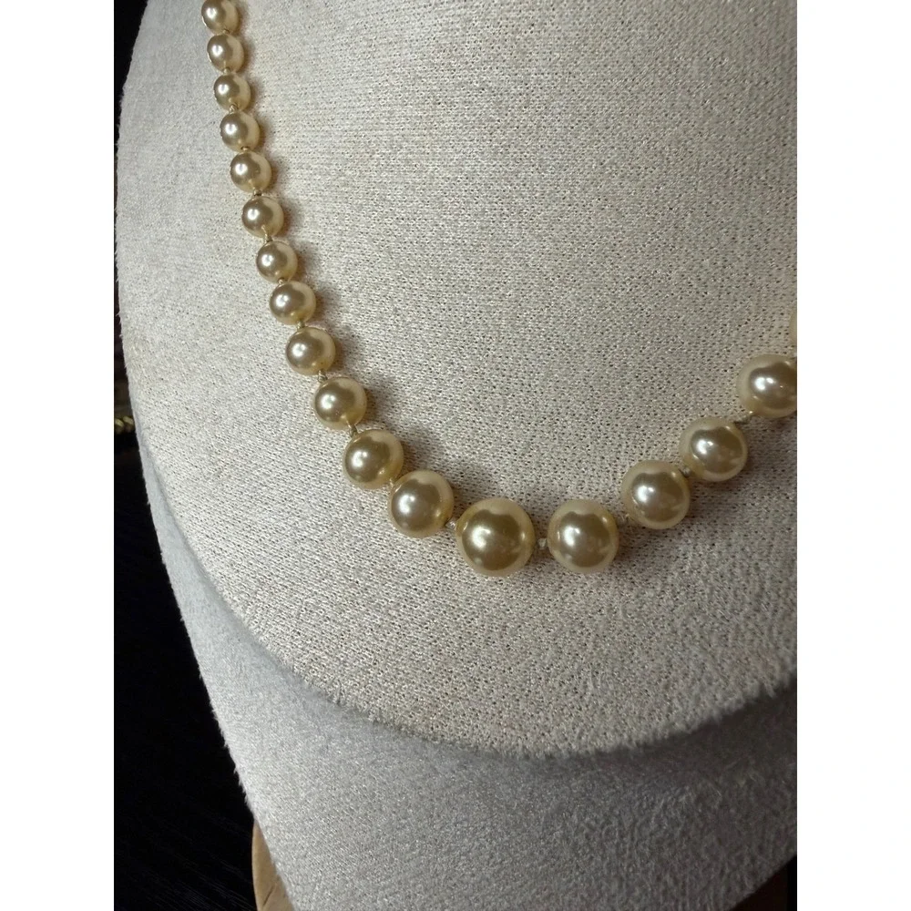 Vintage Graduated Faux Pearl Necklace 10k Gold Clasp Cream Hand Knotted 19.5in